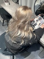 リラス 博多(rilas)&nbsp;ハイトーンベージュ　ブリーチカラー　ブリーチ2回