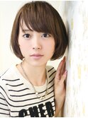 グレージュこくブラウンカラーナチュラルエレガント前下がりボブ