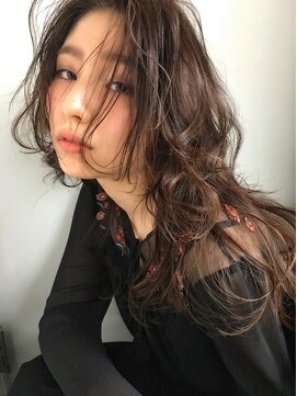 ジーナ セントラル銀座(Zina) ロングウルフ × ハイレイヤーロングスタイル