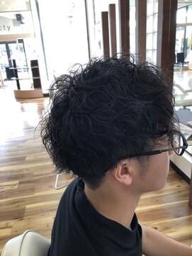 シャラクアクティ(sharaku acty) 【メンズ】ゆるめツイストスパイラルパーマ