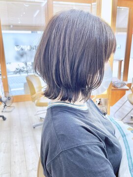 モリオ フロム ロンドン 成増店 【morio成増 芹澤】ミディアムくびれボブ 髪質改善カラー