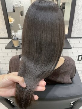 アンド(ANDO) 【本町】ダークグレージュ 艶透明感 髪質改善 ULTOWA ウルトワ