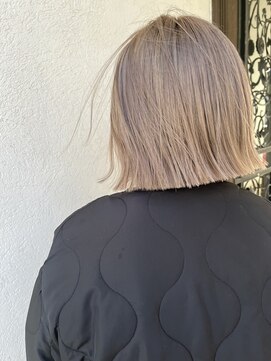 ミストラル(MISTRAL) 切りっぱなしボブ