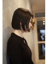 リュニック(Ryunic) ダークカラーのボブ