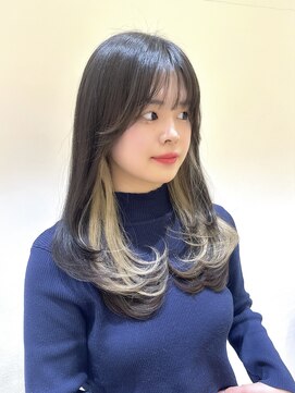 バイオレット ナゴヤ(Violet Nagoya) ワンカール レイヤーカット シースルーバング 顔まわりカット