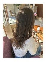 シーバイリリア(siie by LILIA)&nbsp;＊透明感＊オリーブベージュカラー