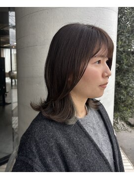 サーカス(circus) 外はねミディアムスタイル