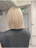 ホワイトベージュ