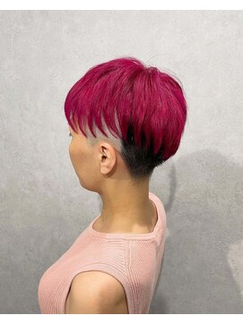 ベリーショート刈り上げ女子ピンクカラー関西兵庫県姫路HIRO