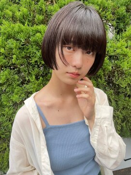 トリッカ 銀座(tricca) ショート/ボブ/レイヤー/顔周りレイヤー/前髪/小顔ヘア