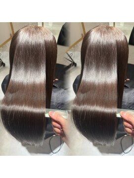 韓国レイヤーカット×暗髪カラー×髪質改善