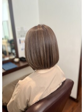 ミルキーベージュ