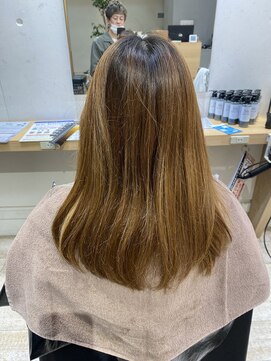 ソイア 春日井店(Soea) ブリーチなしダブルカラー ビフォー
