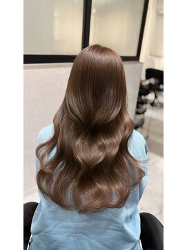 アンドシャルム 心斎橋(&CHALME) シナモンベージュ