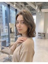 ハーツオオサカ(HE:ARTS OSAKA)&nbsp;韓国トレンド    抜け感たっぷりウェーブボブ