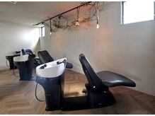 テューアヘアガーデン 豊川店(tua hair garden)の雰囲気（シャープスペース、最新のフルフラットシャンプー台です！）