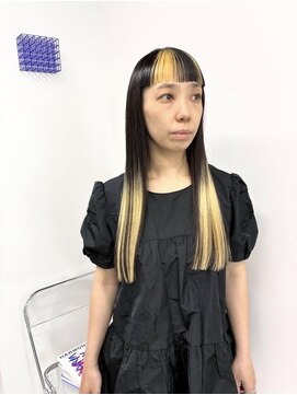 イラカ(elaka) ブロックカラー×短め前髪×艶ロング