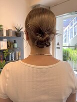 カサネ(casane)&nbsp;タイトなヘアアレンジ