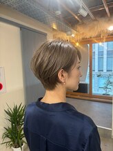 ホロル(horol)&nbsp;横顔がきれいに見えるショート