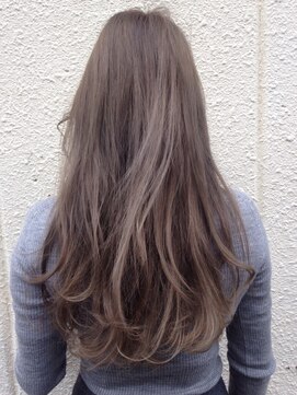 ミュリール(MiULiiR) アッシュグレージュカラー