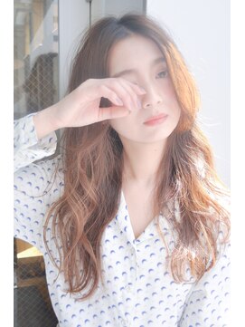 クラン(clan) 大人かわいい外国人風リラックスウェーブロング