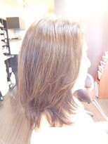 ヘアメイク ビス(Hair Make Bis.)&nbsp;大人のセミロングスタイル