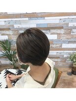 ハウオリ ヘアーワークス(Hauoli hair works)&nbsp;ショート×ハニーシルバーアッシュ