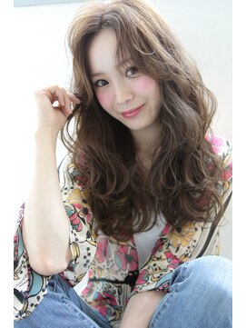 ブラン 栄(Blanc) 【Blanc/栄】ひし形シルエット＿カール＿ベージュカラー