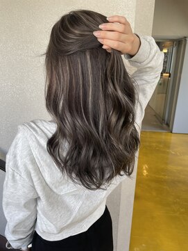 アップ(A+hair) グレージュハイライト