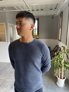 西本整髪 クロップ フェード