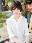 黒髪アッシュブラック前下がり束感ショートh3戸頭20代30代40代