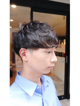 カズ 中津店(KAZU) メンズヘア　ニュアンスパーマ  刈り上げマッシュ　茨木市