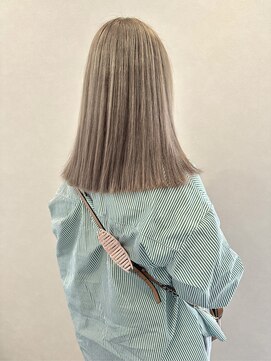 イロ(iro) グレージュ