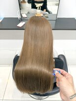 ユニークノベル 中央林間(unique novel)&nbsp;肌馴染み抜群ヘーゼルブラウン　透明感ブリーチダブルカラー