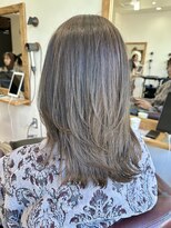 ハーツ(Heart's)&nbsp;白髪ぼかし脱白髪染め似合わせショートボブ40代50代60代