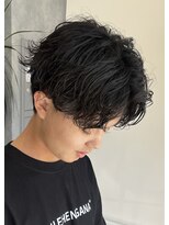 ネクストフォーヘアー(NEXT for hair)&nbsp;シャドウパーマ　ナチュラルメンズ　緩め　センターパート