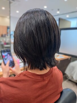 ブランシェ 名鉄小幡駅前店 ウルフショートボブ×ダークオリーブ