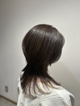 ヘアーオアシス ビオトープサン(Hair Oasis biotope SUN) ロングウルフの白髪ぼかし