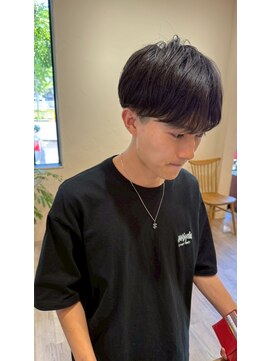 シフト(SHEEFT) 20代30代ナチュラル束感ショートツーブロックマッシュ黒髪暗髪