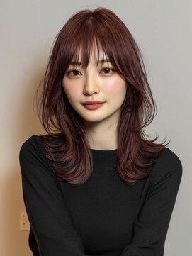 ミツバ(3tuba) くびれミディ レイヤーカット ピンクブラウン 顔周りカット