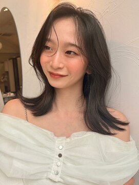ピカイチテンジン エムスラッシュ(pikAicHi Tenjin×M.SLASH) 色っぽさ引き立つ大人レイヤースタイル