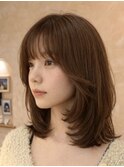 ●ミディアム外国人風レイヤー/フレンチバング/ミルクベージュ