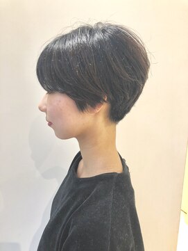 コクーン(Cocoon) 前下がりボブショート