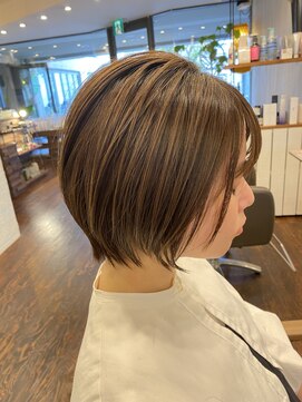 オルガ ヘアアンドメイク(Oluga hair&make) レザーコンパクトショート