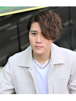 メンズフィール 南森町(MENS FEEL)&nbsp;耳掛けサイドパート☆波打ちツイストスパイラルパーマ