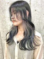 サクラ 岐阜(SAKURA)&nbsp;仕事でも問題なく隠せるバレないインナーカラーホワイト　岐阜