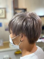 リッカヘアー(Ricca hair)&nbsp;ホワイトアッシュナチュラル束感ショートツーブロックマッシュ