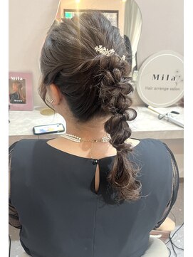 ミラ(Mila) フェミニンスタイル♪編みおろしポニーテール