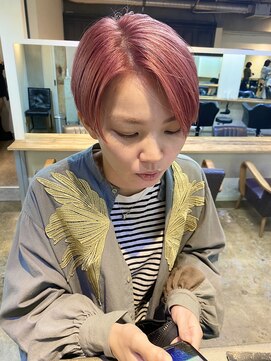 ソイ 下北沢(soi) ハイトーンピンクのハンサムショート