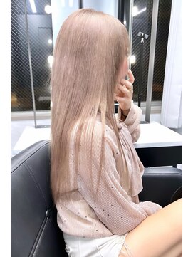 リア 大阪梅田(Ria) ～ミルクティーべージュ～【Ria 大阪 梅田】